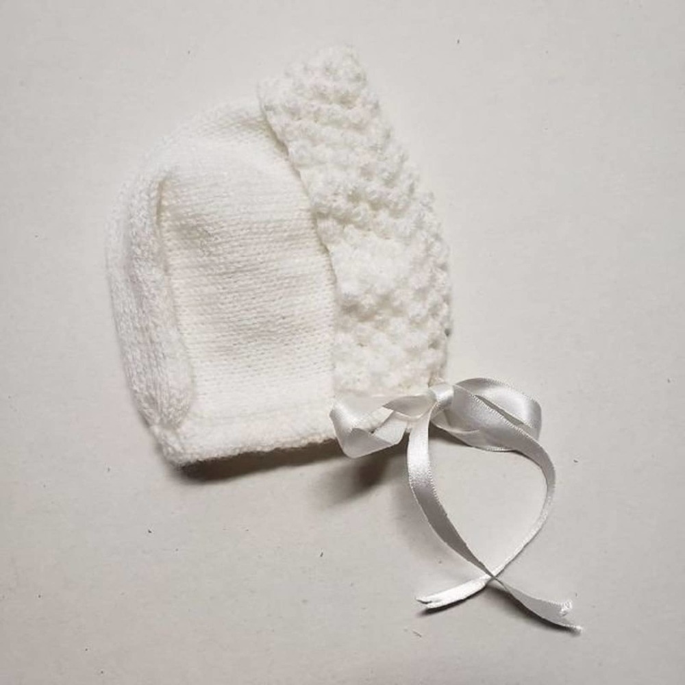 Popcorn Knit White Bonnet 0-4m